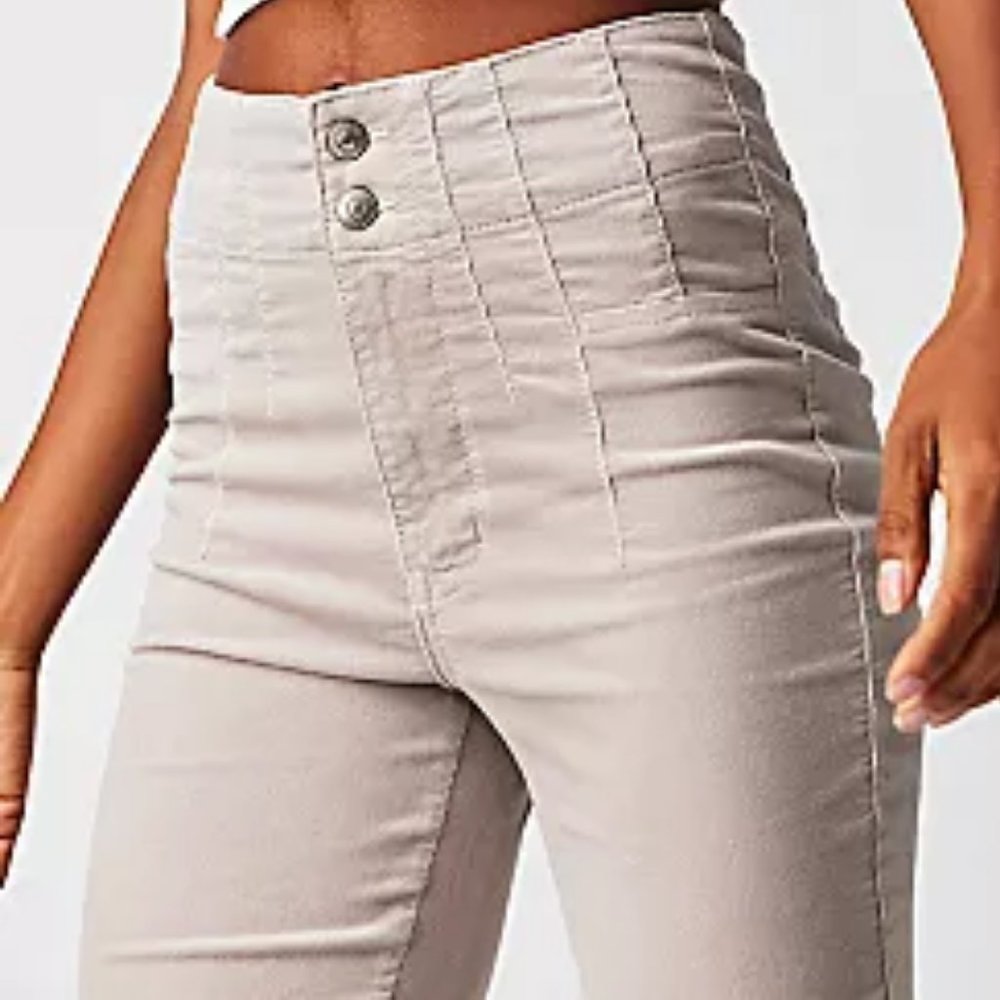 NWT Free People Jayde Flare Jeans in mushroom 492sn - Picture 5 of 10